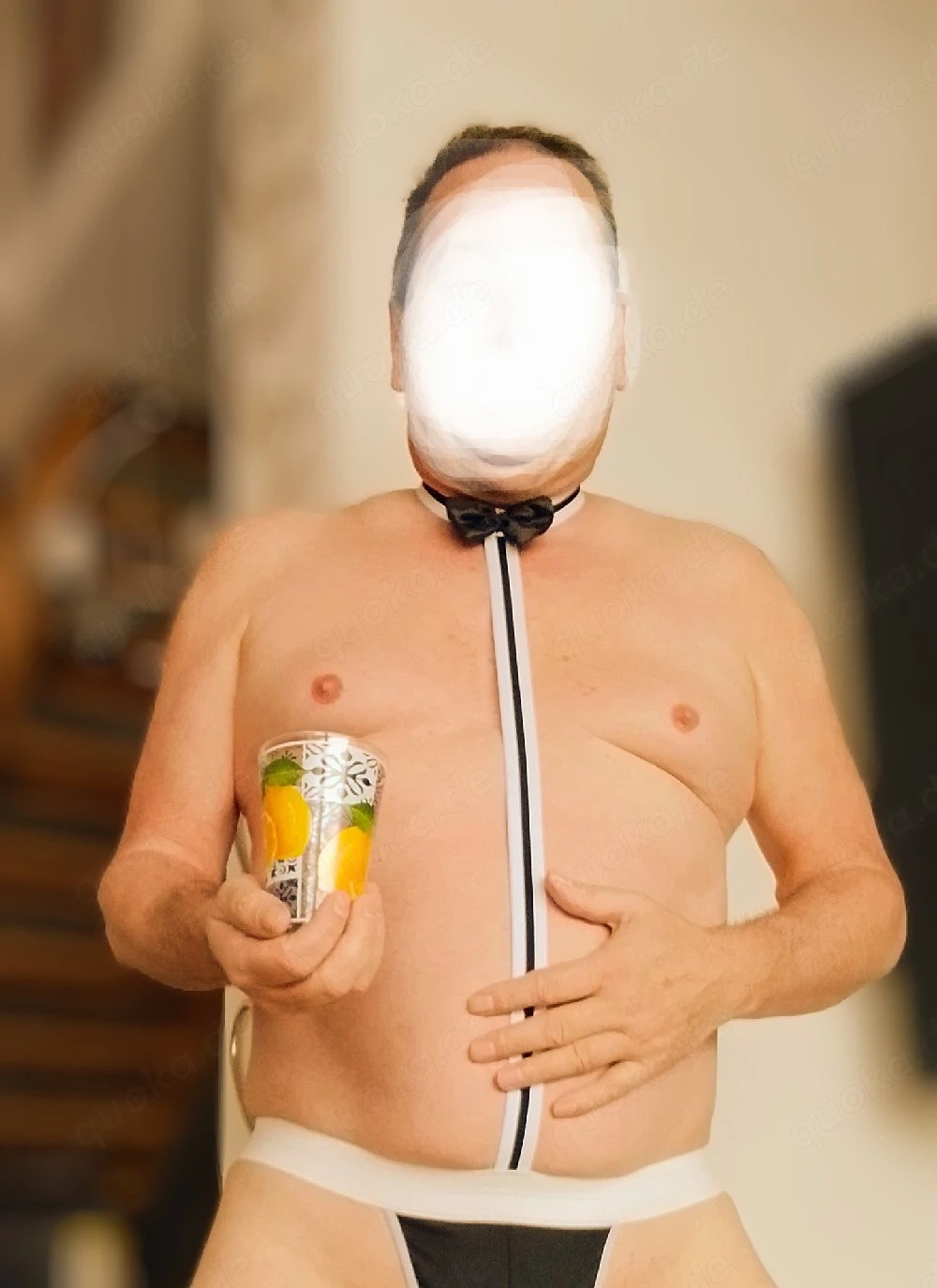 Nacktkellner für Geburtstag oder Kaffeeklatsch 