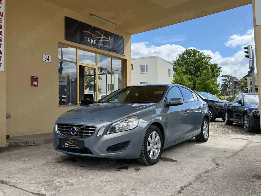 Volvo S60 Kinetic Sitzheizung|Pdc|Ahk