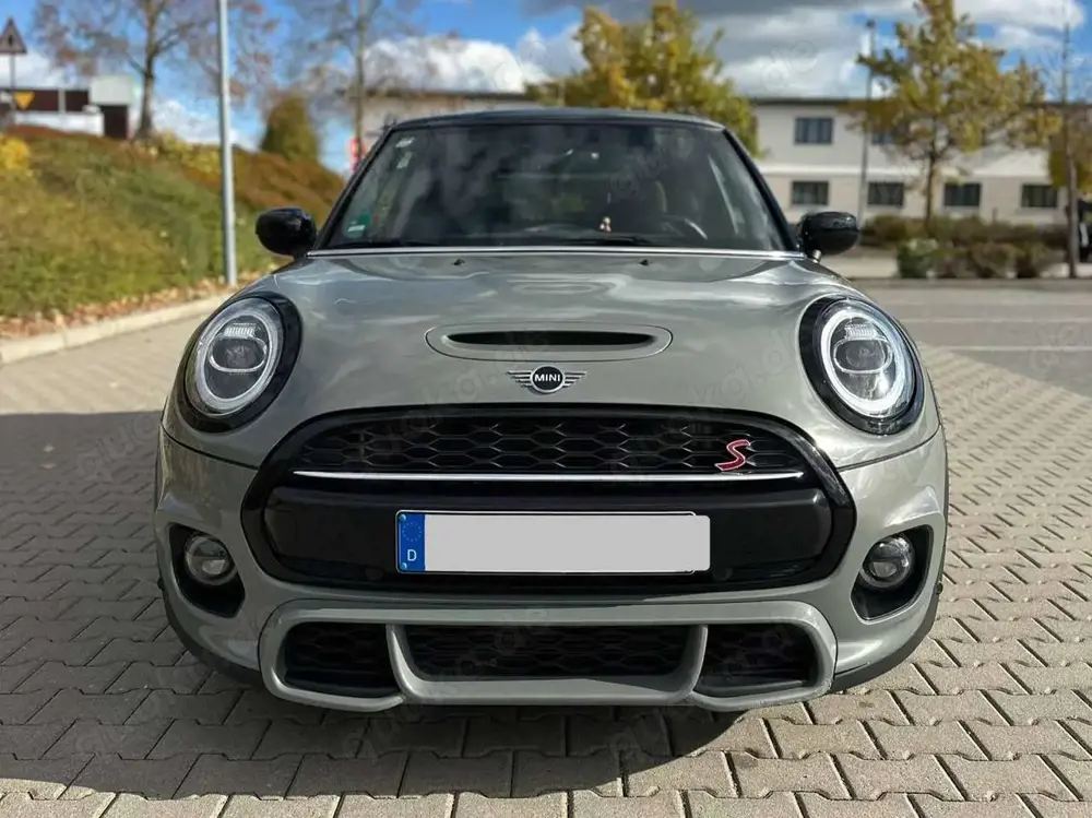MINI Cooper S Mini Cooper S Aut./ JCW Ausstattung