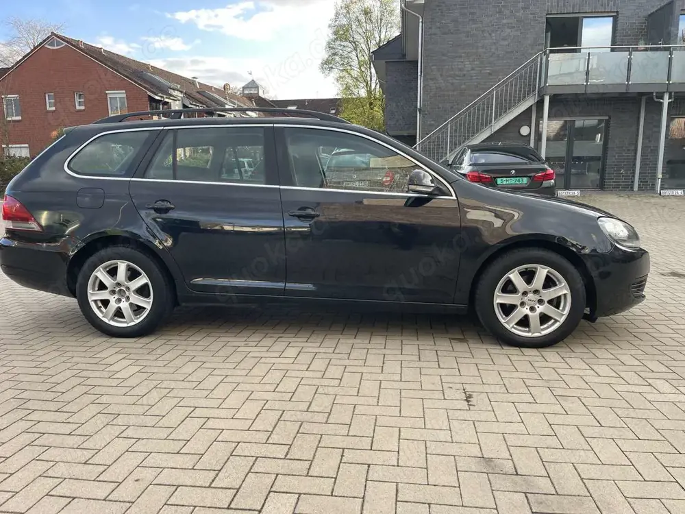 Volkswagen Golf Variant 1.6 TDI DPF DSG Trendline Automatik Anhängerkupplu