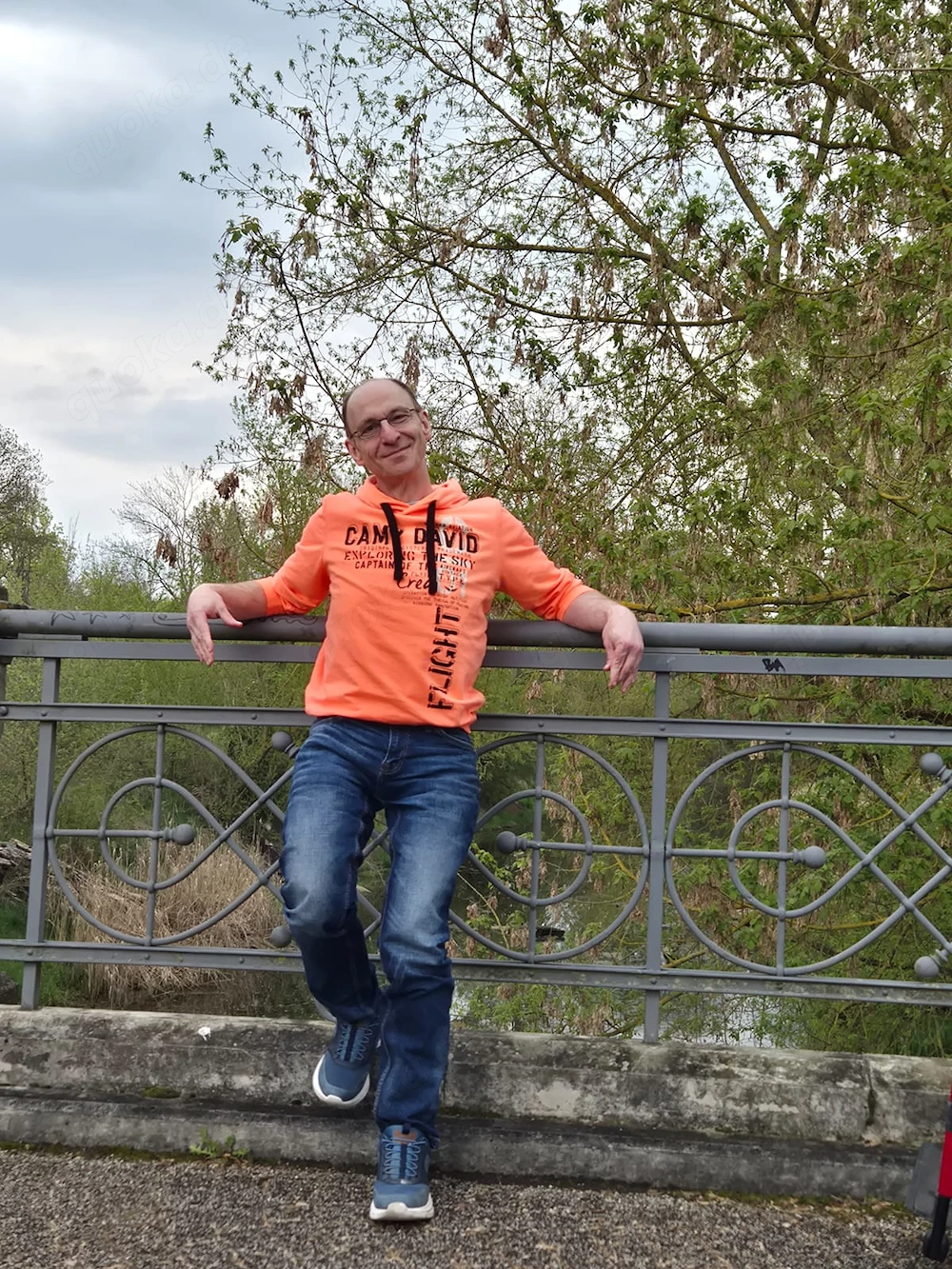 Er 49 sucht Sie für ein Treffen und persönliches Kennenlernen