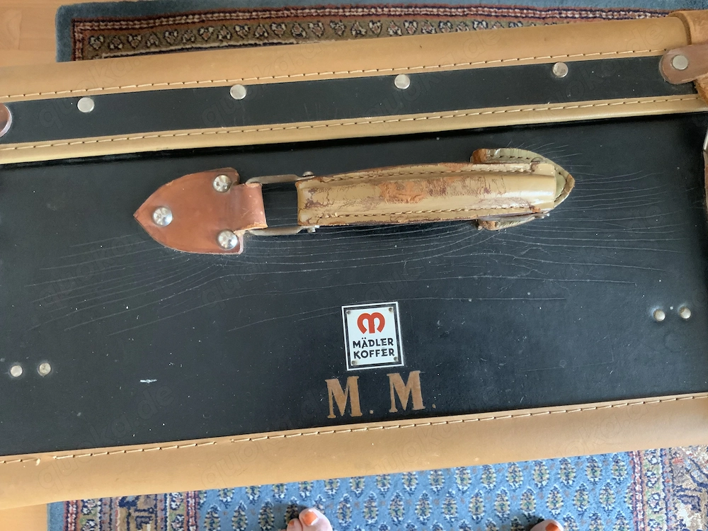 Mädler antiker Koffer schwarz mit Lederbeschlägen Original vor 1945