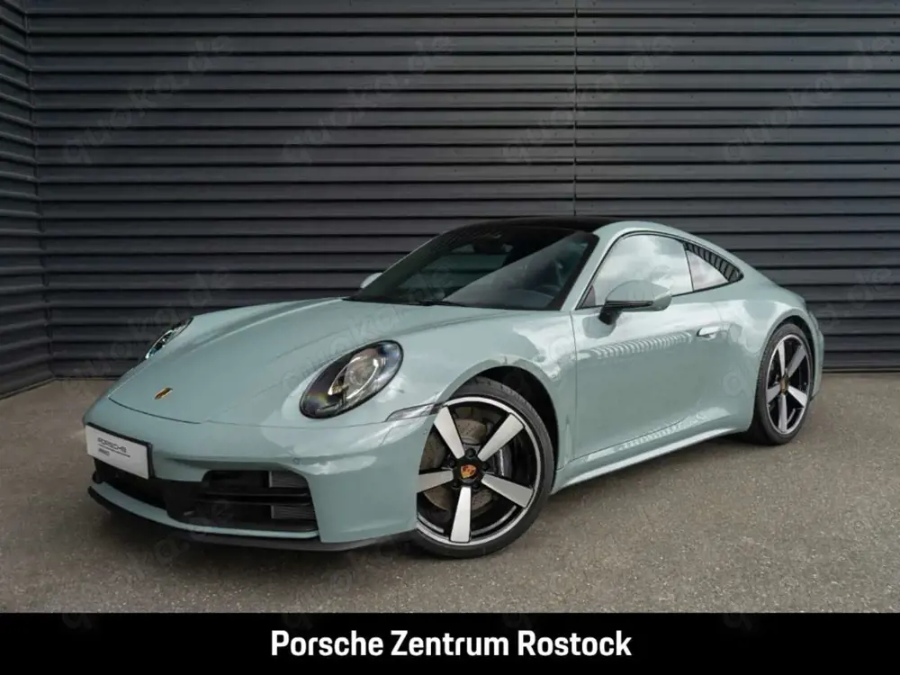 Porsche 992 911 Carrera Sportabgas Surround-View BOSE