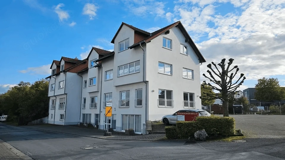 Heller Büroraum in angenehmer Bürogemeinschaft ab 01.06.2026 frei