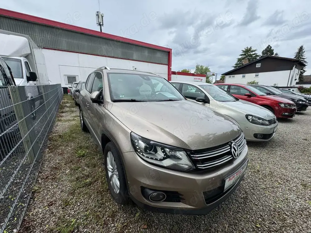 Volkswagen Tiguan SportStyle 2.0*KAMERA*BI-XENON*NAVI*TOP ZUSTAND