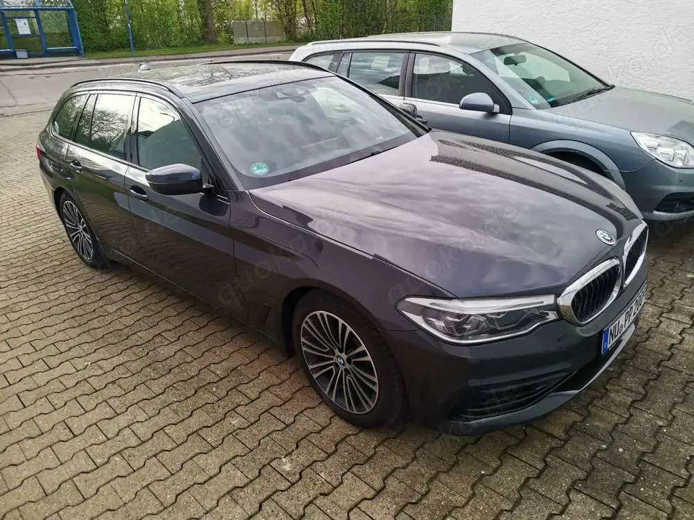 BMW 530 530d xDrive Touring Aut. Sport Line