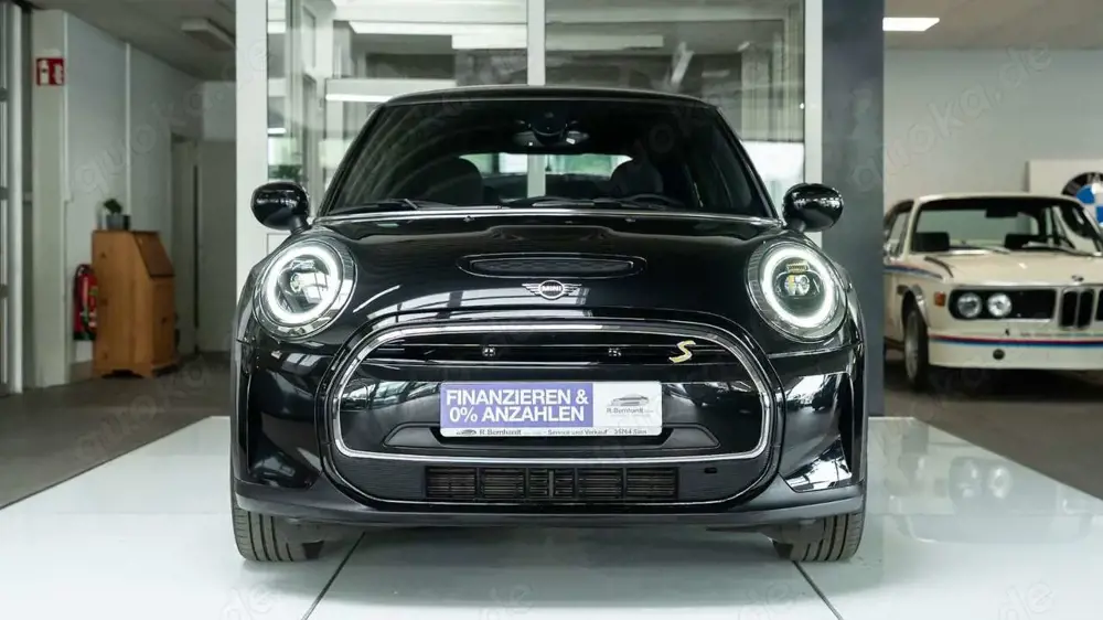 MINI Cooper SE Classic Trim Pack Premium NAV LED uvm.