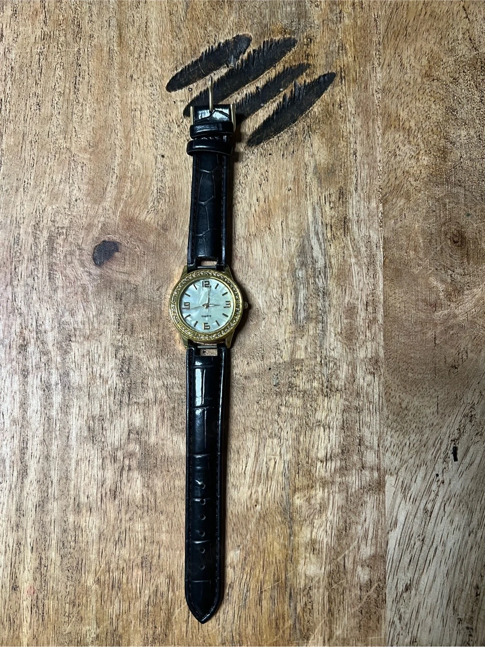 ET Eurotops Uhr Schwarz Gold