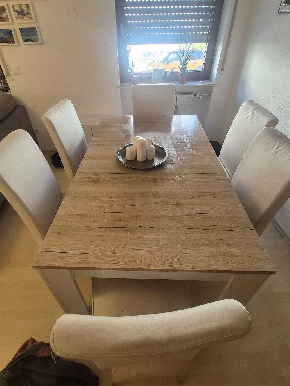 Moderner Esstisch + Stühle