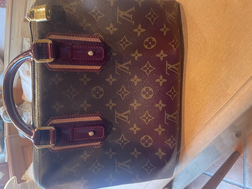 Lui  Tasche