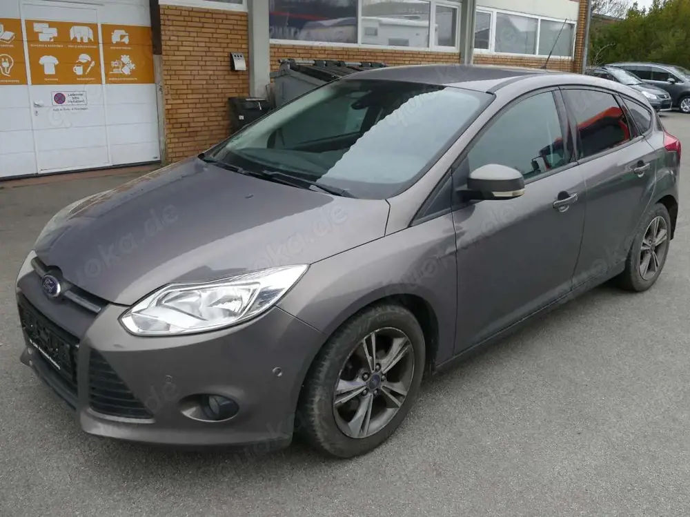 Ford Focus 1.6 TDCI Klima Einparkhilfe Parkassistent Sitzhei