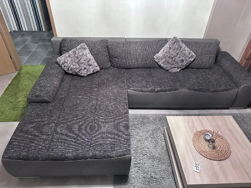 Sofa in L Form
