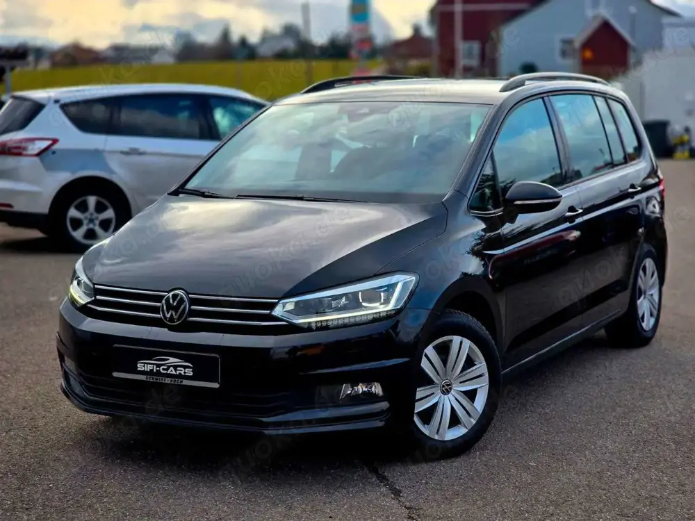 Volkswagen Touran 2.0 TDI*DSG*DIG*NAVI*LED*AHK*KAMERA*ACC*