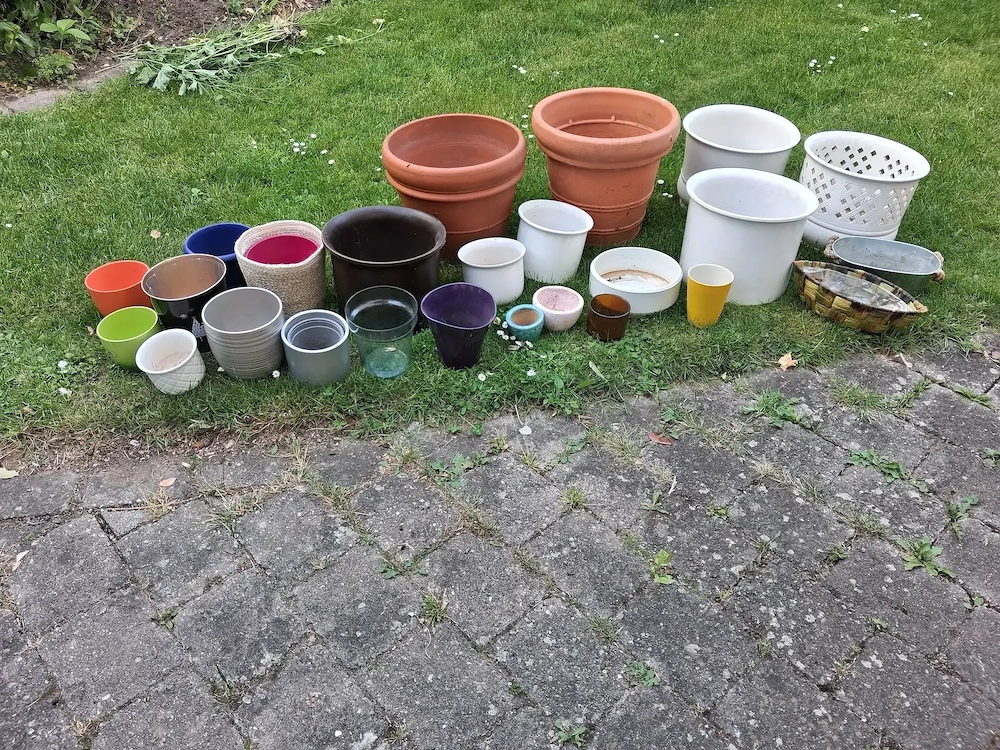 Blumenübertöpfe