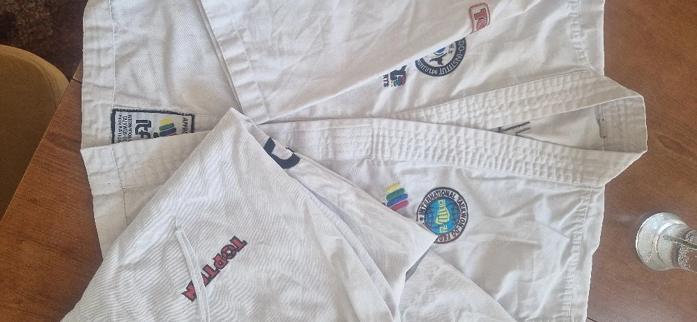 Taekwondo Anzug Gr. 140