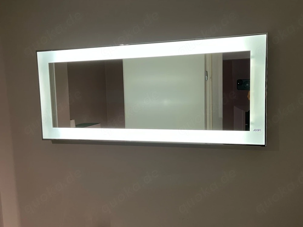 Badezimmer Waschtisch incl. Wandspiegel