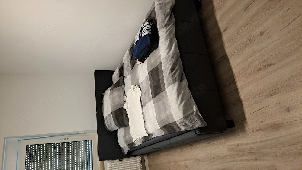 Voyeur biedet Schlafzimmer an