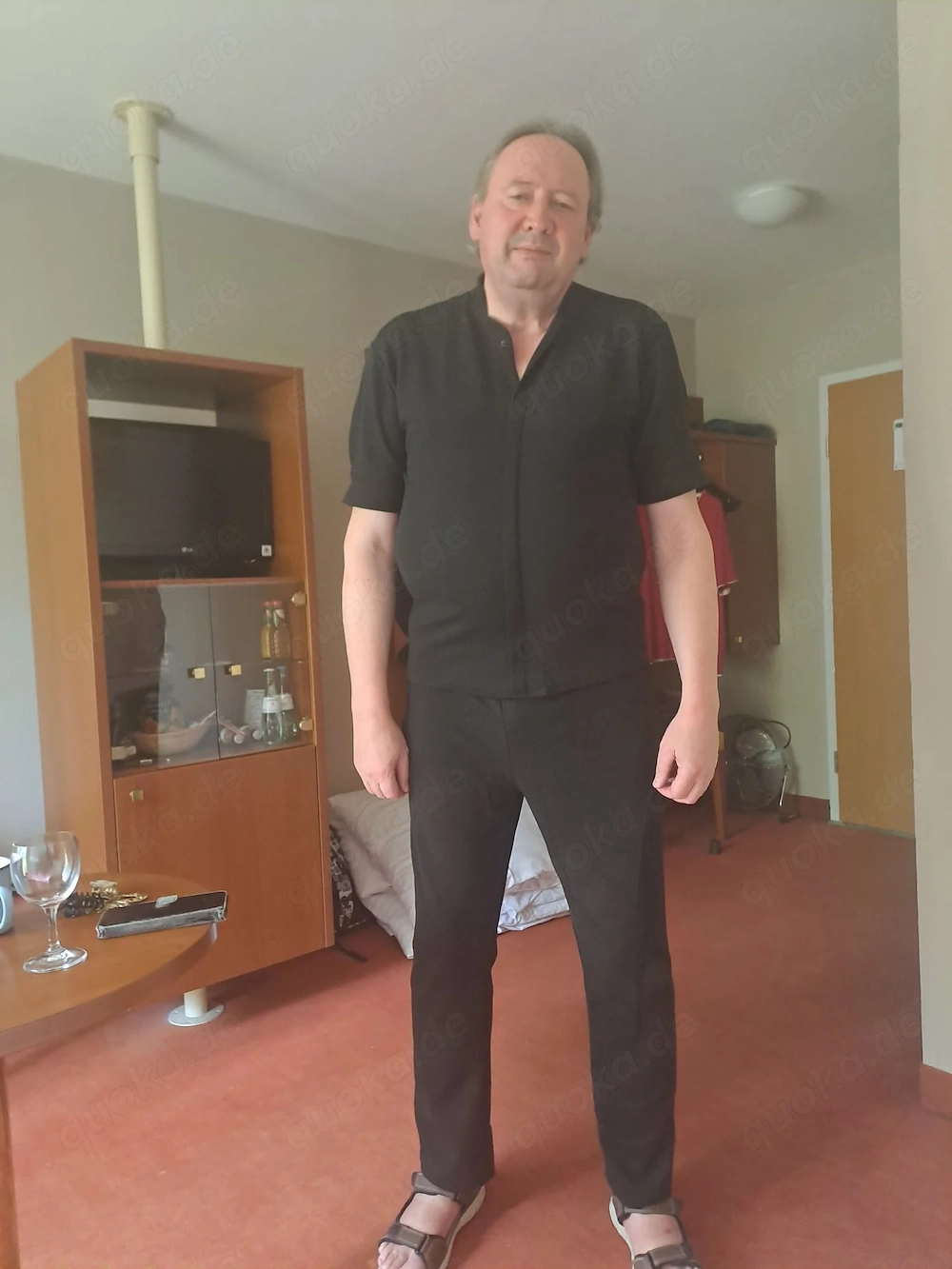 Junge Frau oder Paar für geile erotische Stunden gesucht
