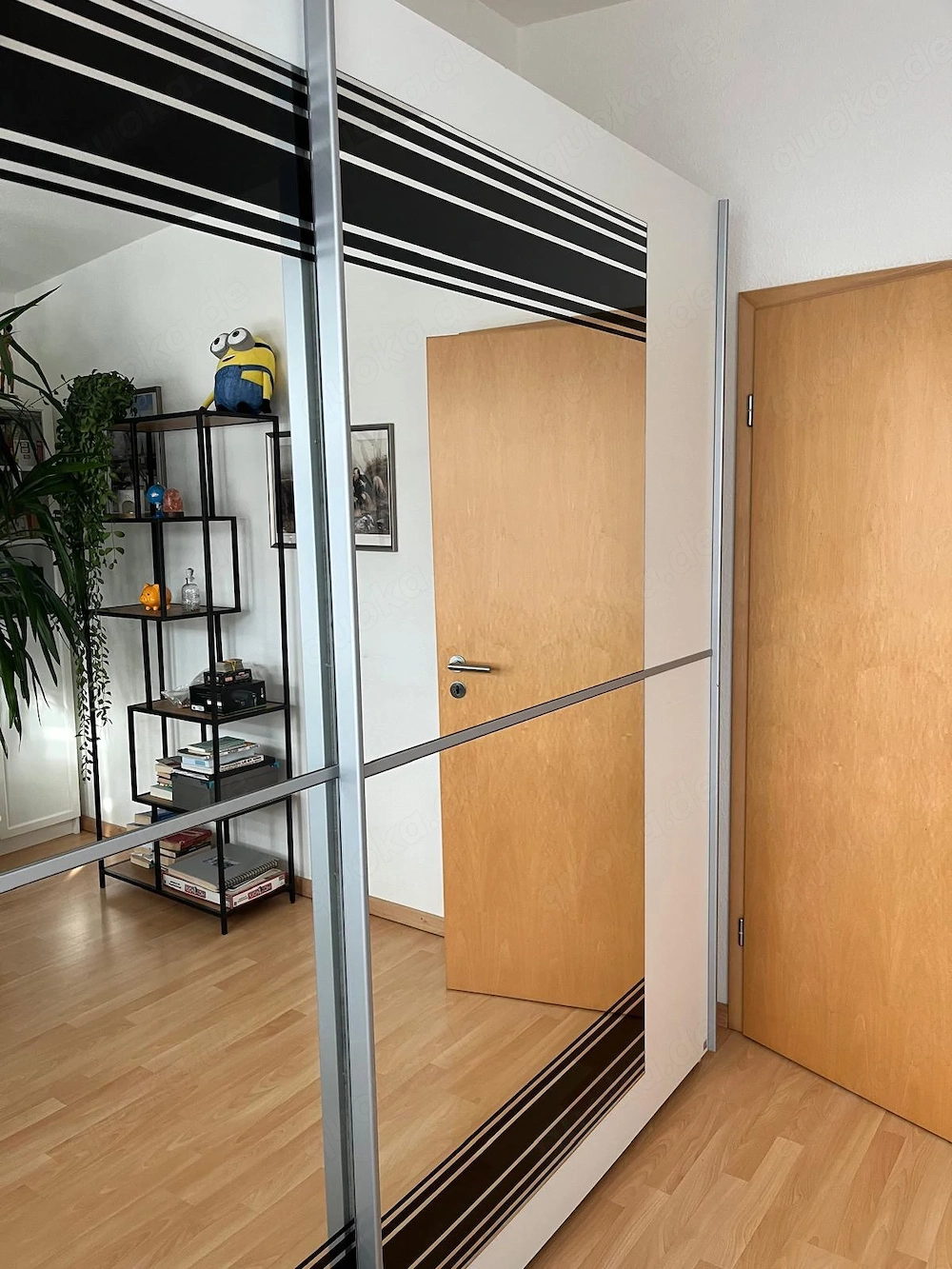 Kleiderschrank 