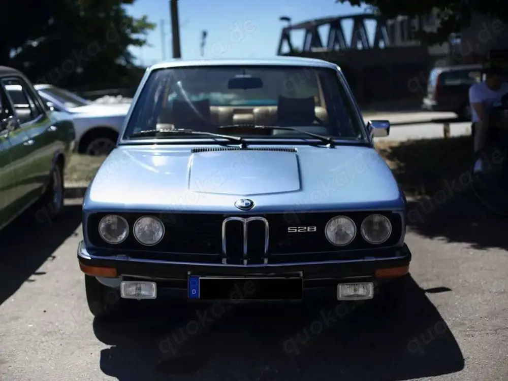 BMW 528 E12