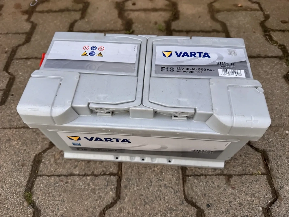 VARTA Silver Dynamic F18 Autobatterie 12V 85Ah 800A   neu