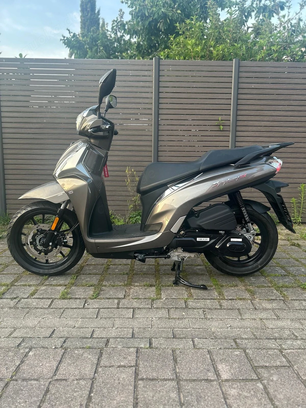 Motorroller Symphony ST125 ccm Fast Neu