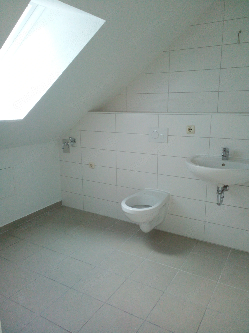 schöne 1Zi.-Wohnung mit offener Küche, Wanne....