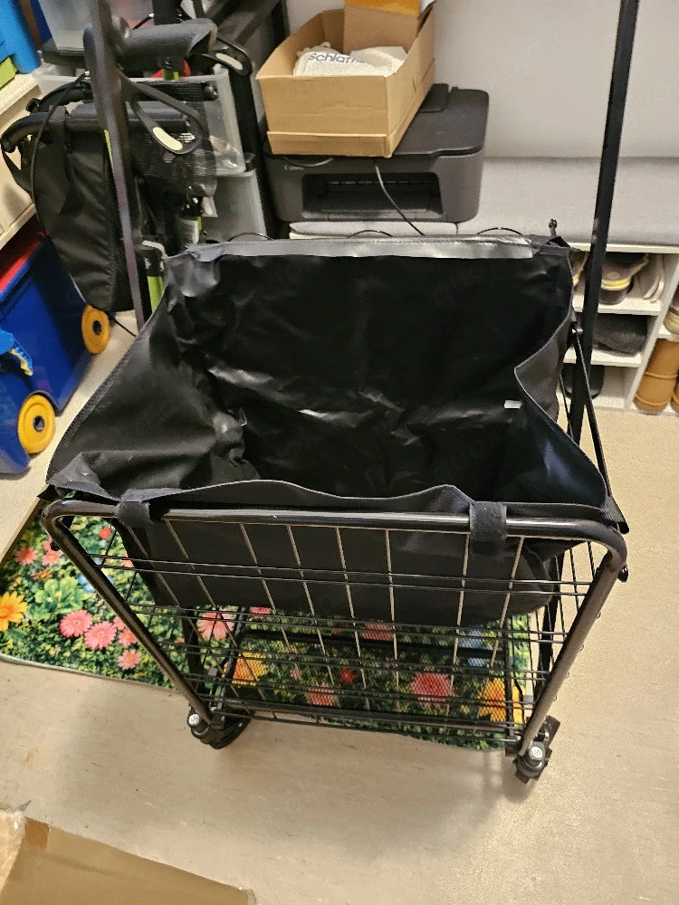 Einkaufs hilfe mit Rollen 