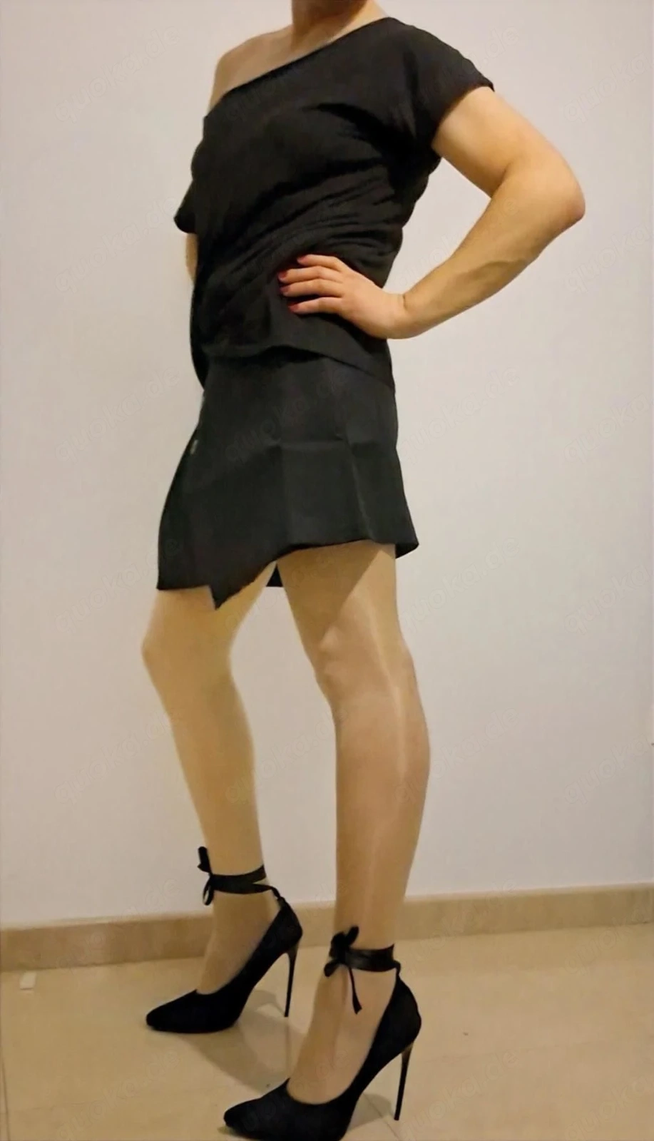 Elena   Deutsch-spanisches Wesen sucht kreative Foto- und Videoprojekte