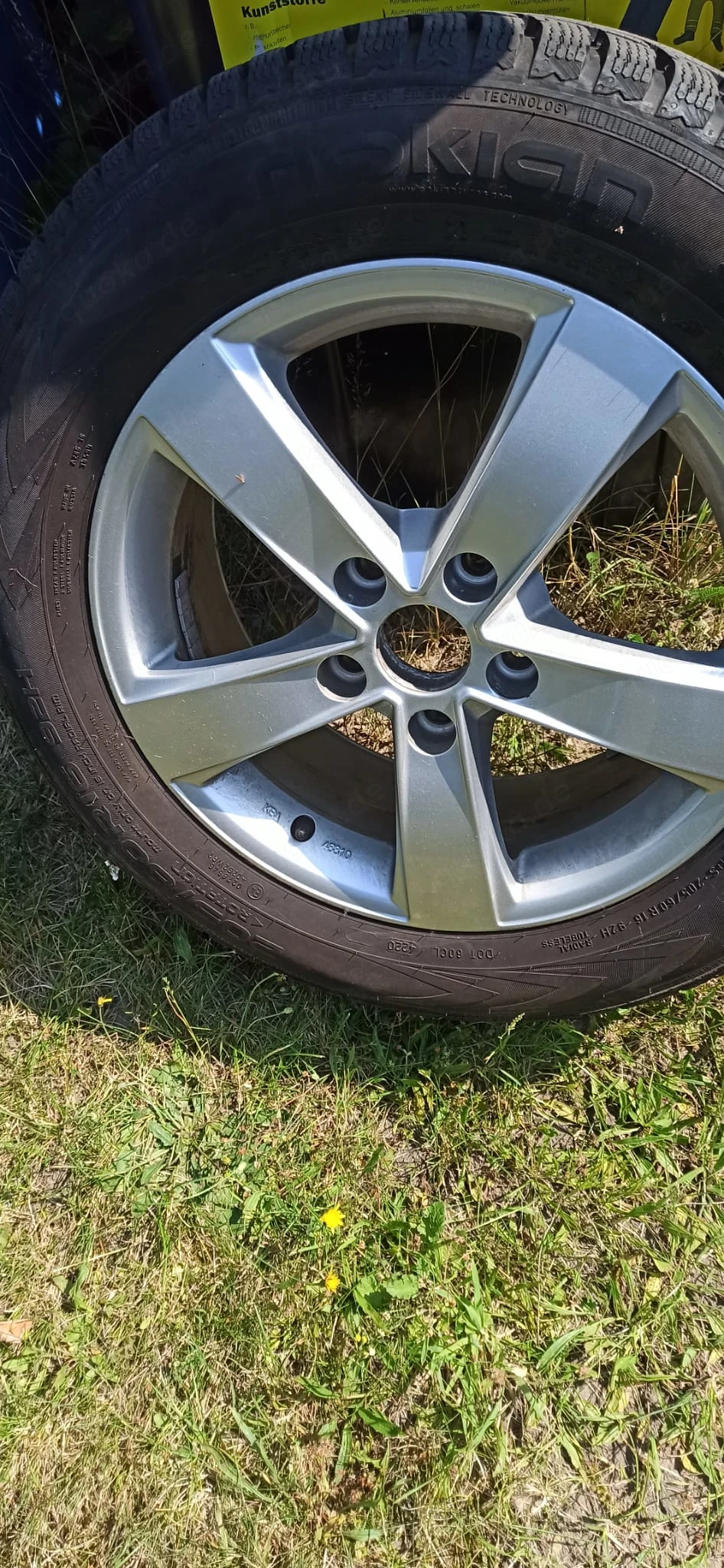 4 Alufelgen für Mazda 3. Einbisschen kurz gebraucht. Für alle zusam en nur 260 eu.