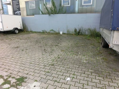 Parkplatz für Wohnmobil und Wohnwagen