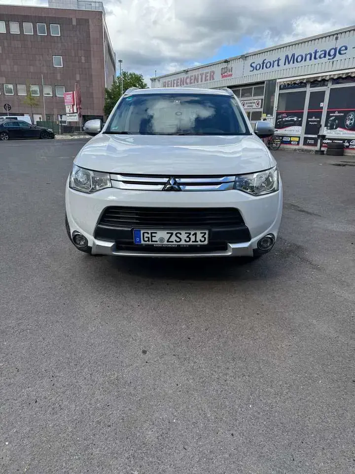 Mitsubishi Outlander 2.2 DI-D 4WD Aut. Top
