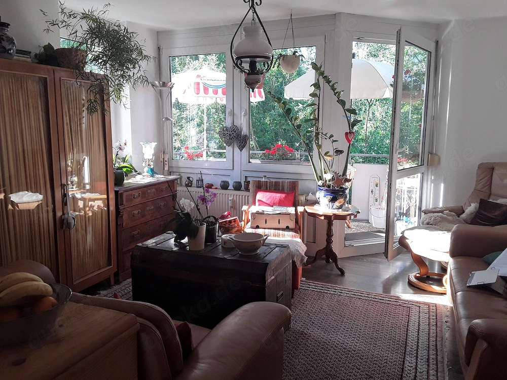 Stilvolle 3-Zimmer Wohnung mit geflekte Innenausstattung mit Balkon, Garage und EBK in Waiblingen