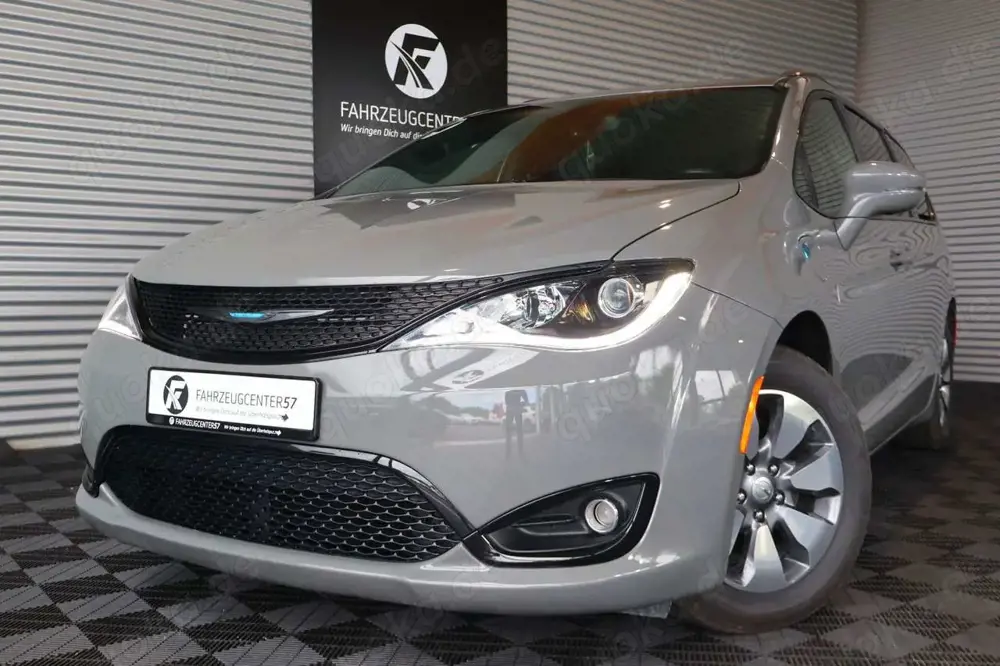 Chrysler Pacifica S 3.6L E-HYBRID/7-SITZER/HK/TV/KAMERA