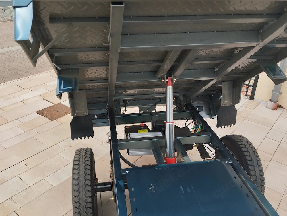Cargo Trike Lasten Dreirad mit Hydraulik 100 % Elektro