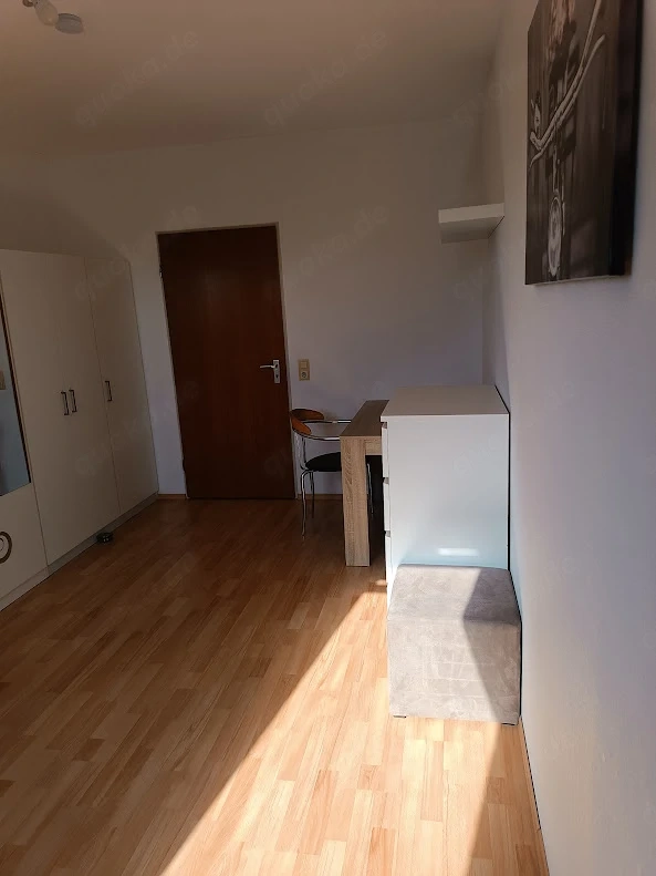 Ich vermiete ein Zimmer in Senden 89250 an eine Frau