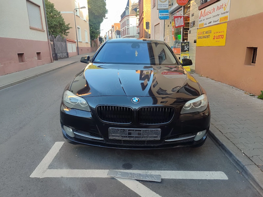 Bmw f11 top zustand neu motor