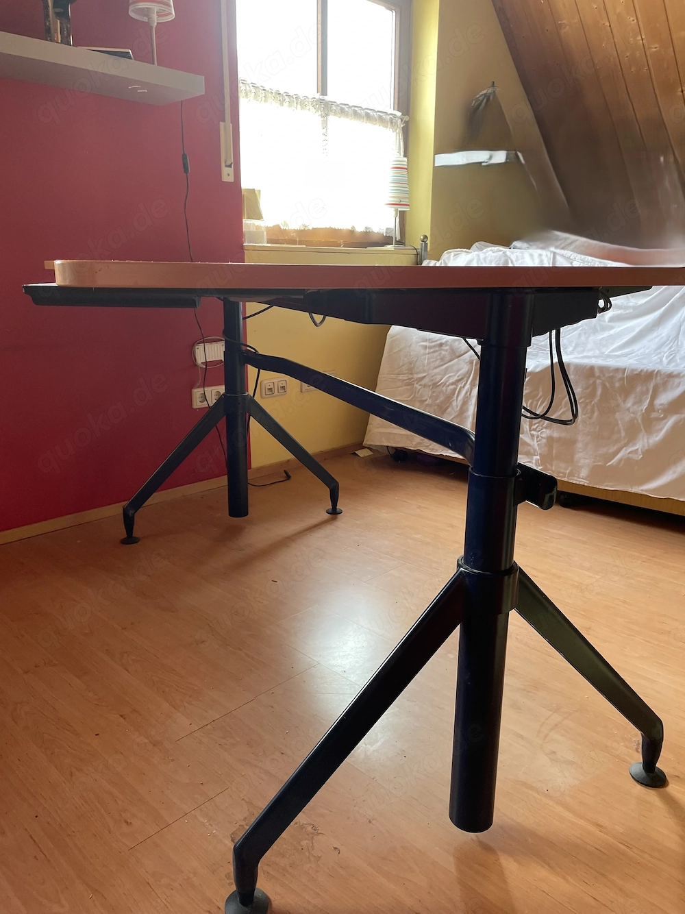 Schreibtisch elektrisch  höhenverstellbar