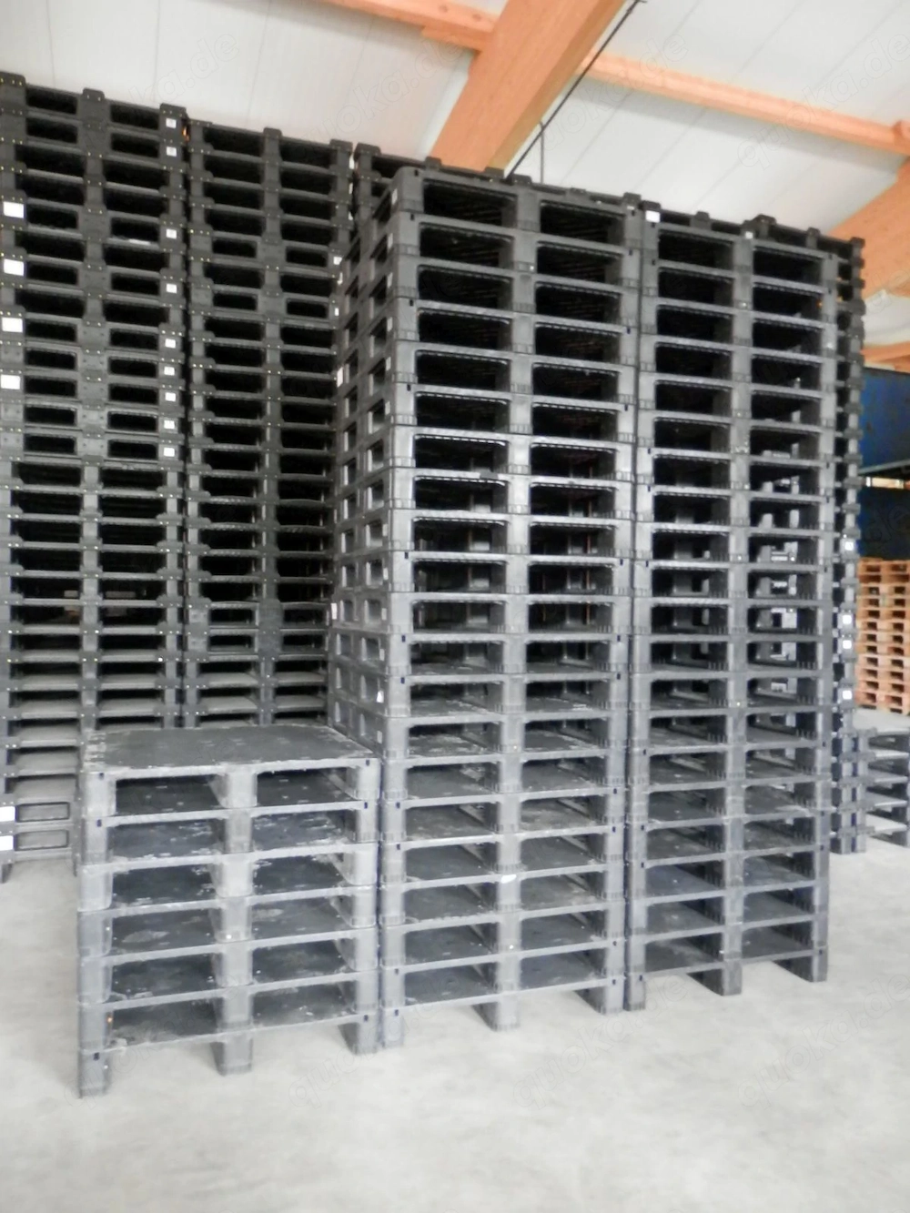 Kunststoffpaletten 1,0m x 1,0m