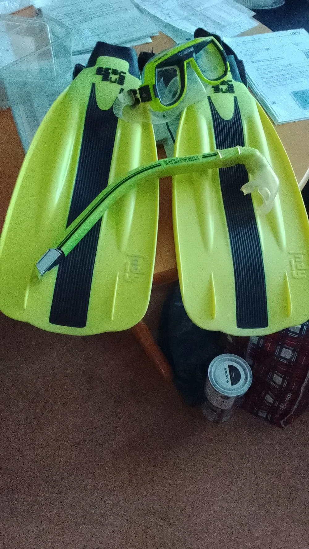 Taucherflossen Schnorchelset mit Maske und Schnorchel   25   VB
