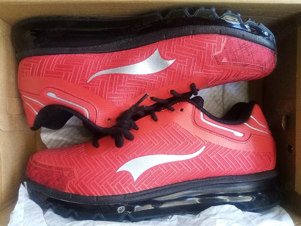 Neue One Mix Schuhe in der Größe 44