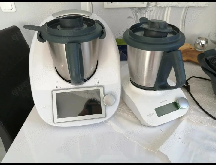 Thermomix TM6 in sehr gutem Zustand mit viel Zubehör