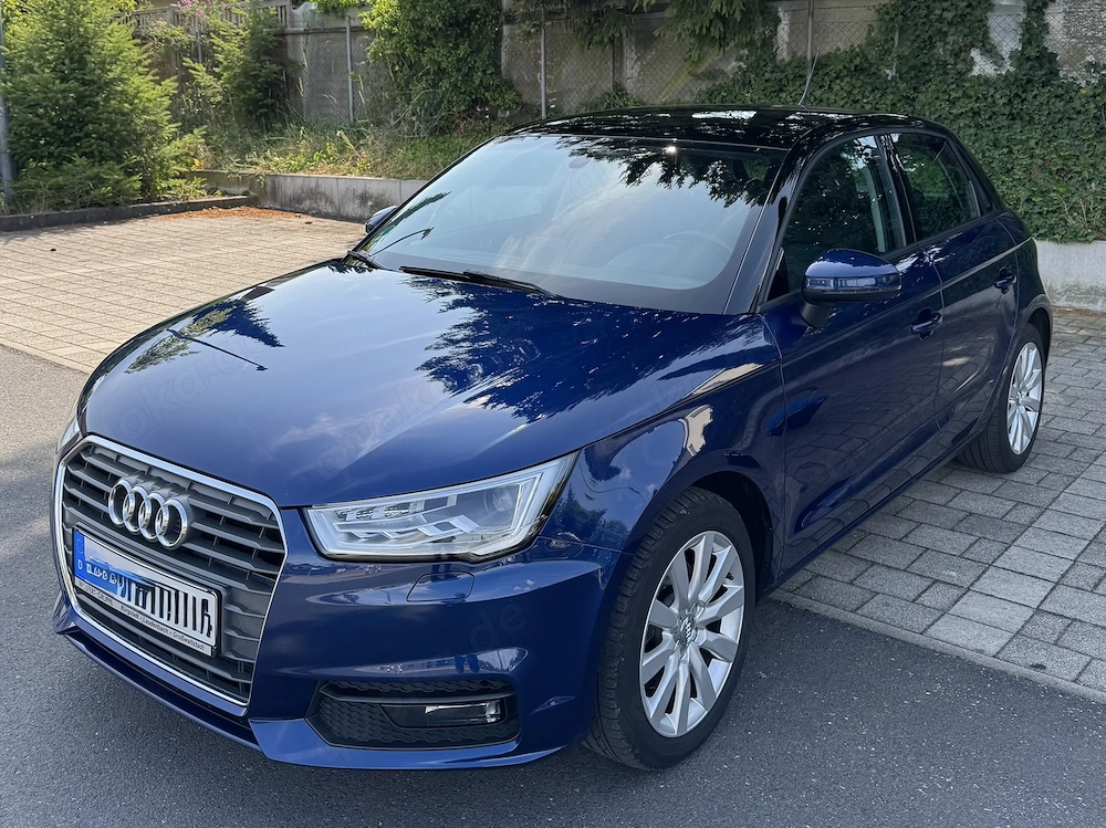 Audi A1 Sportback 1.4 TFSI   Service neu   Navi   Sitzheizung