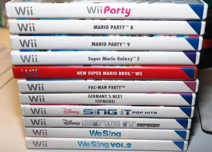 11x Wii Spiele, u.a. Mario, Pac Man u.a. Wie abgebildet. Nur komplett abzugeben. 