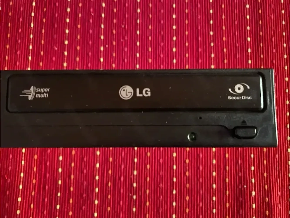 LG Super Multi DVD Rewriter GH22NP20   22x, neu
