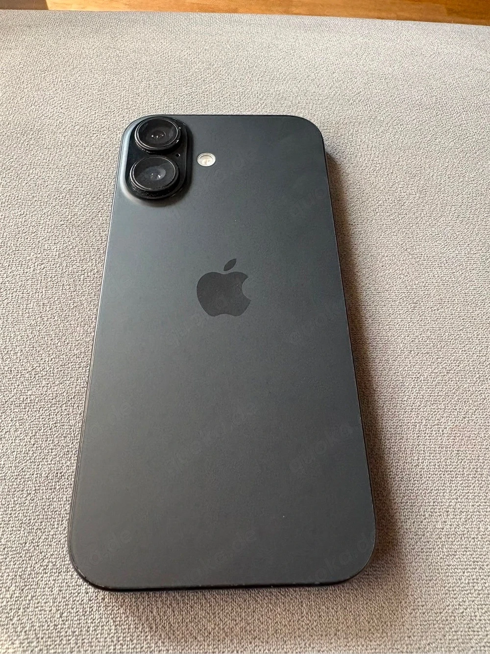iPhone 16 in schwarz Superzustand