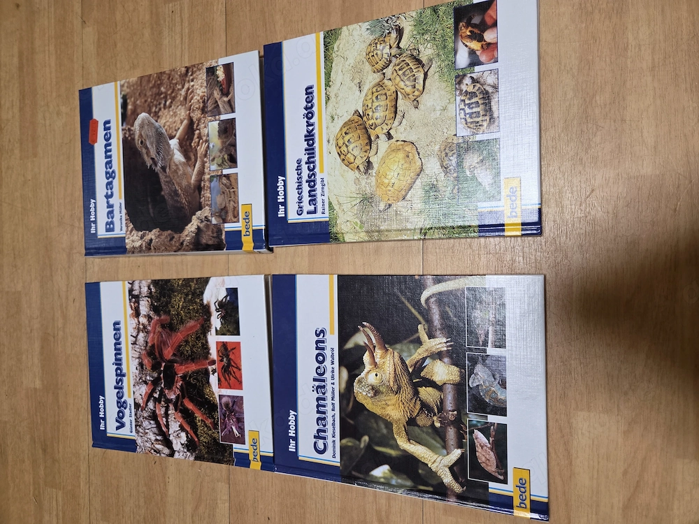 Verschiedene Reptielien Bücher 