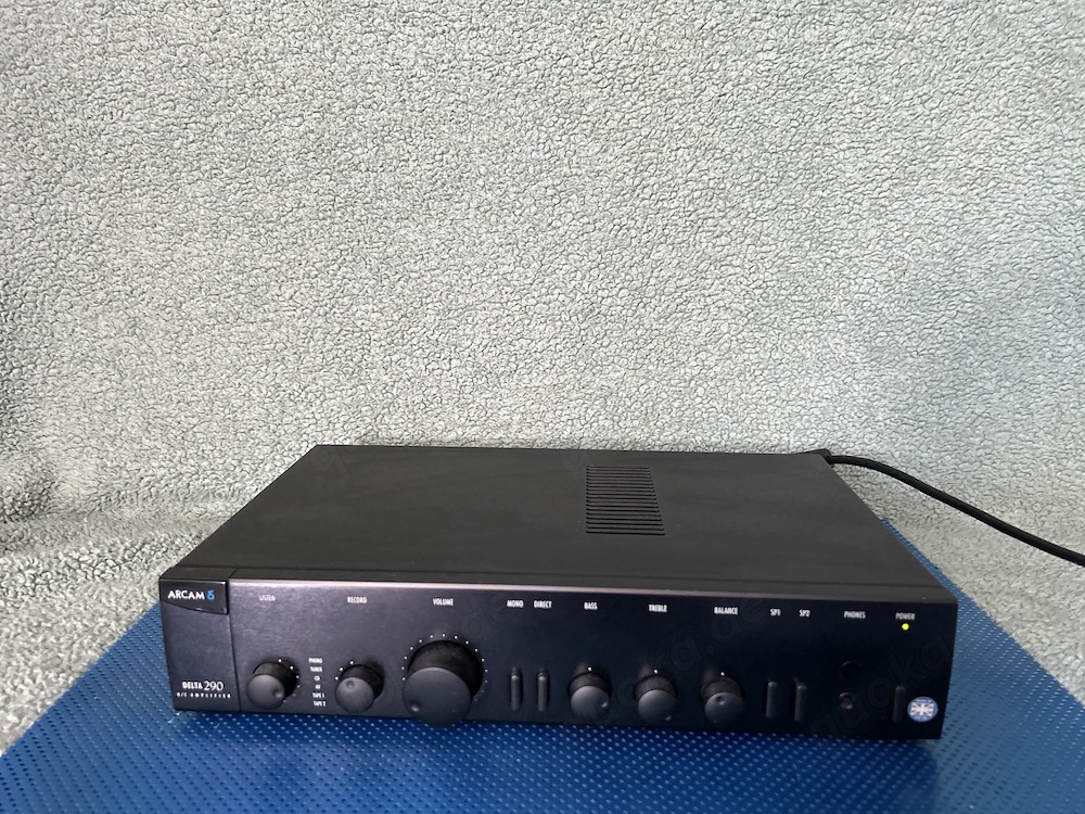 Arcam Delta 290 Stereo-Vollverstärker (HiFi), hergestellt in Großbritannien.