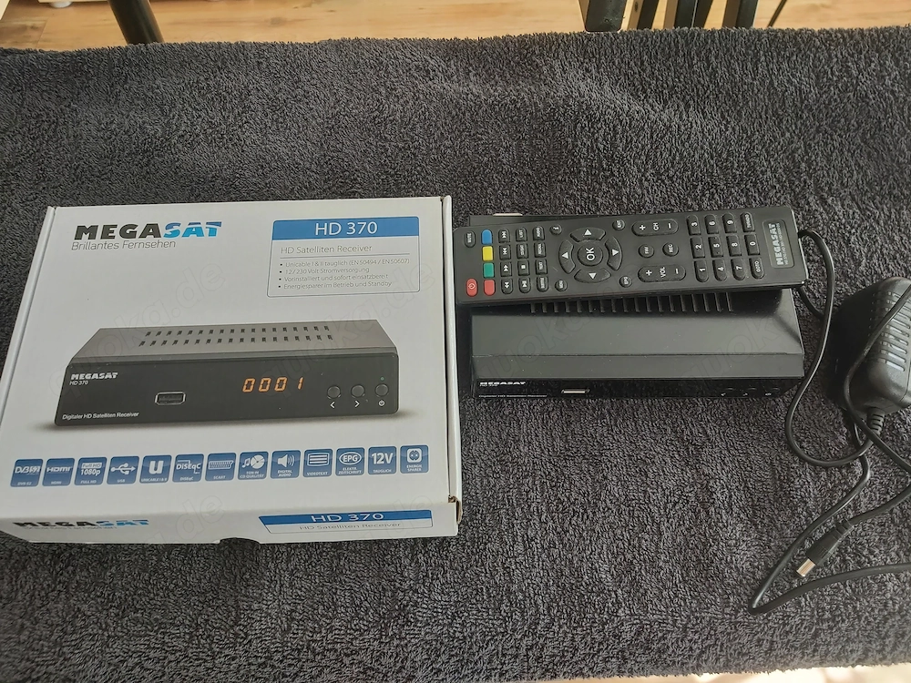 Zu verschenken ist ein schöner Samsung PLANO Fernseher.