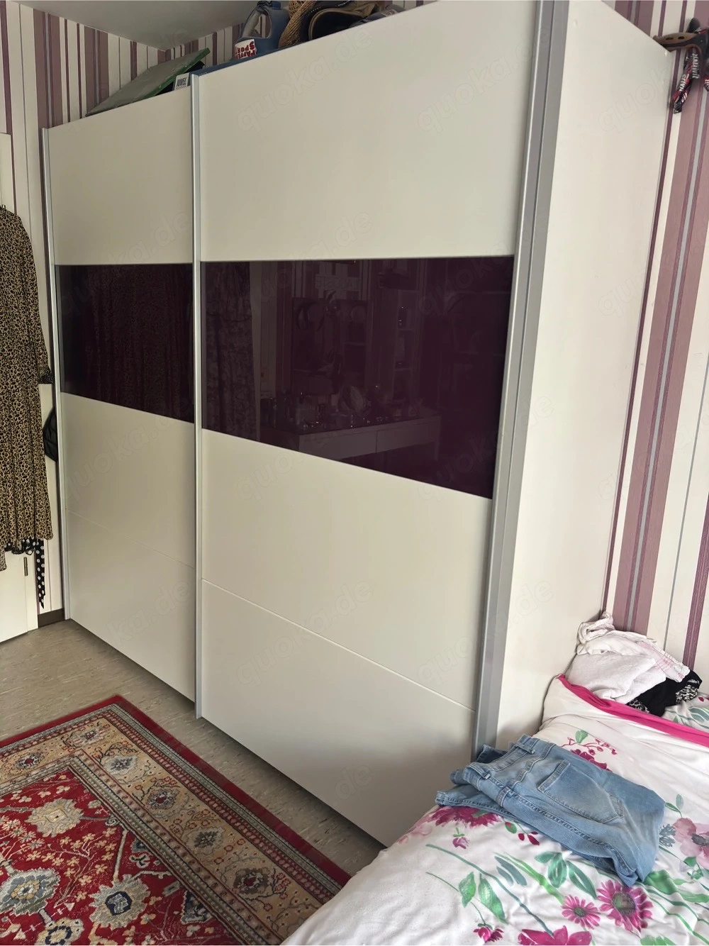 Kleiderschrank 